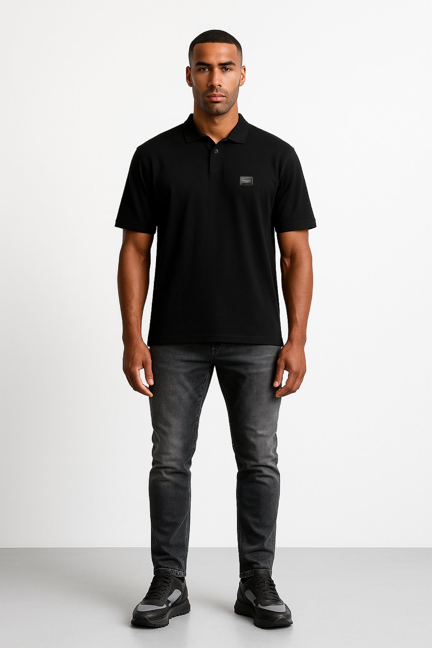 POLO BLACK CON PLACA