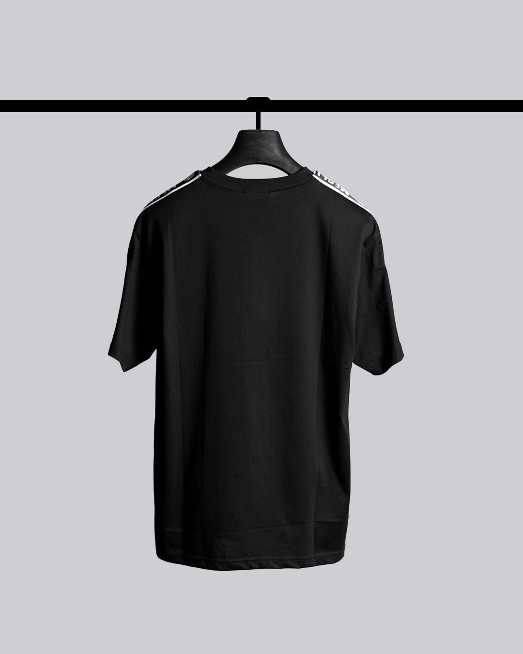 CAMISETA LUXURY LINE NEGRA